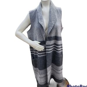 Max Studio Wool Blend Sleevless Cardigan